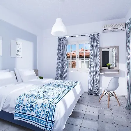 Arco Baleno Family Apartamento Anissaras